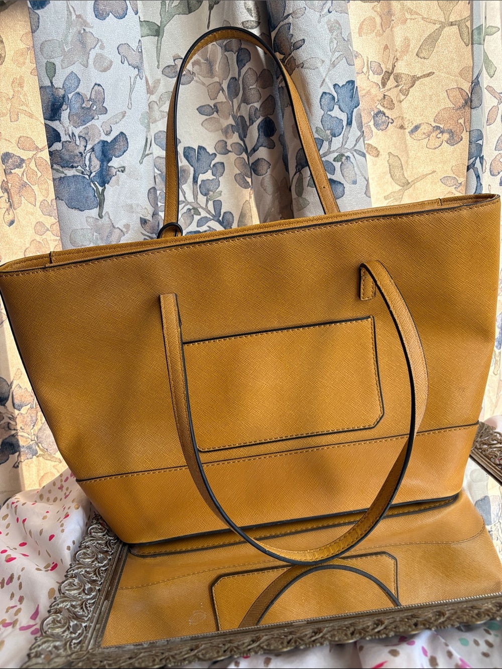 GUESS Mustard Tote with Logo Charm - Picture 4 of 8